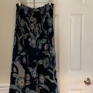 ANTHROPOLOGIE GORGEOUS linen lined jumpsuit -beautiful floral pattern. Size L